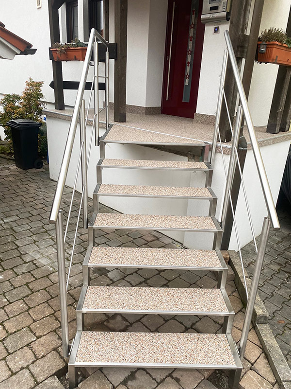 Treppe im Außenbereich nachrüsten