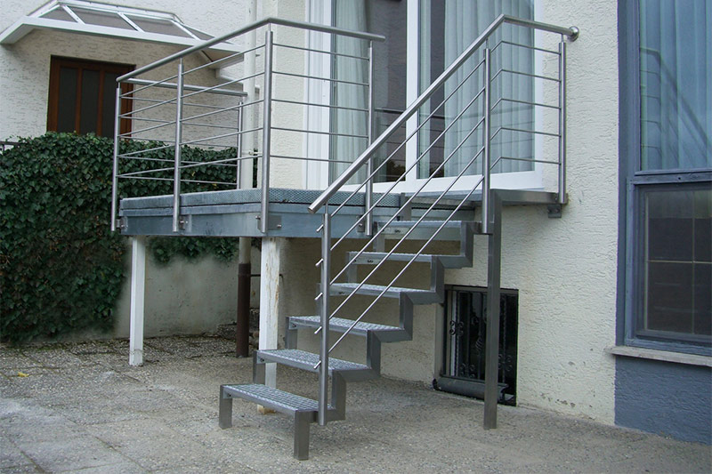 Treppe von Balkon oder Terrasse